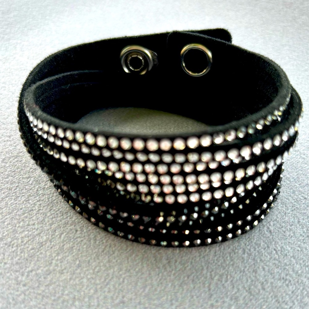 Swarovski Slake Wrap Bracelet with Clear Crystals on Black Suede. EUC